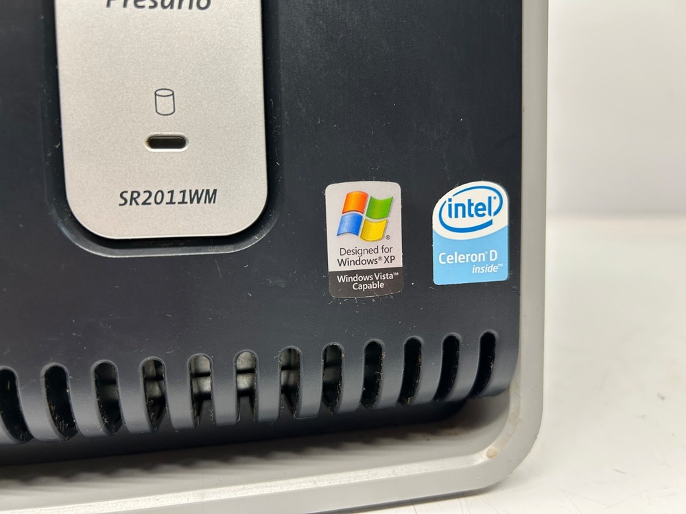 Vtg Compaq Presario SR2011WM SR2000 Computer Tower PC Windows XP Powers On As Is