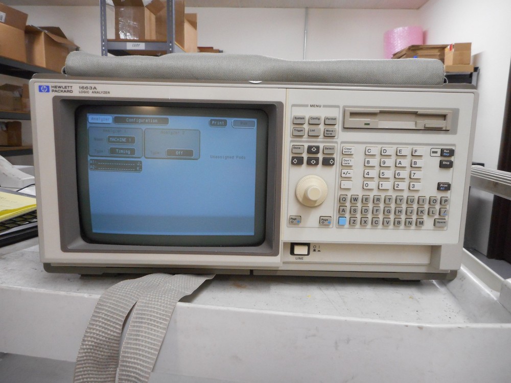 HP Hewlett Packard 1663A logic analyzer