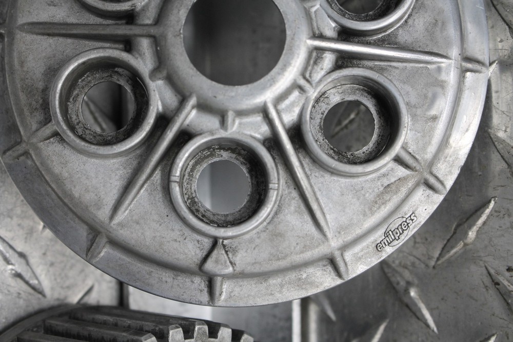 2001 DUCATI 996 BIPOSTO CLUTCH BOSS HUB