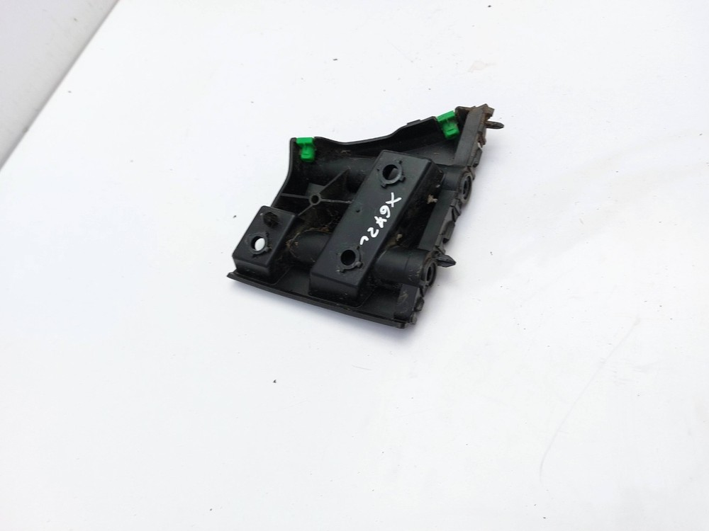 FRONT LEFT BUMPER BRACKET MOUNT SUPPORT 31425110 VOLVO V40 2016