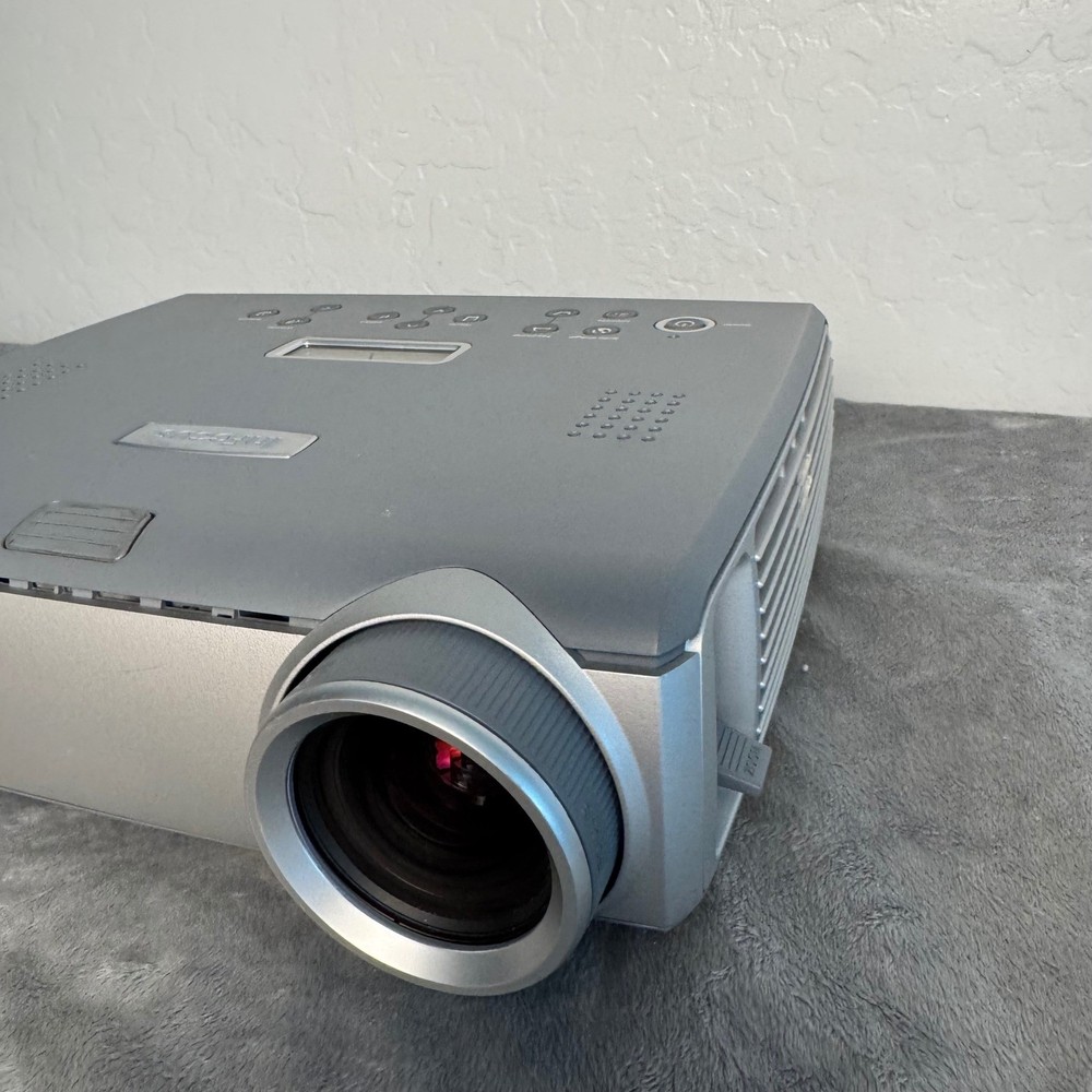 InFocus LP600 Projector Tested & Working LCD DLP w/ Power Cord Black Case