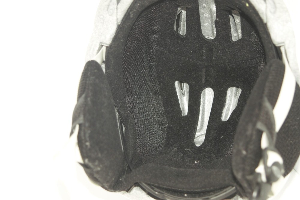 Elevate White Adjustable Protection Air Ventilation Snowboard Helmet - Medium