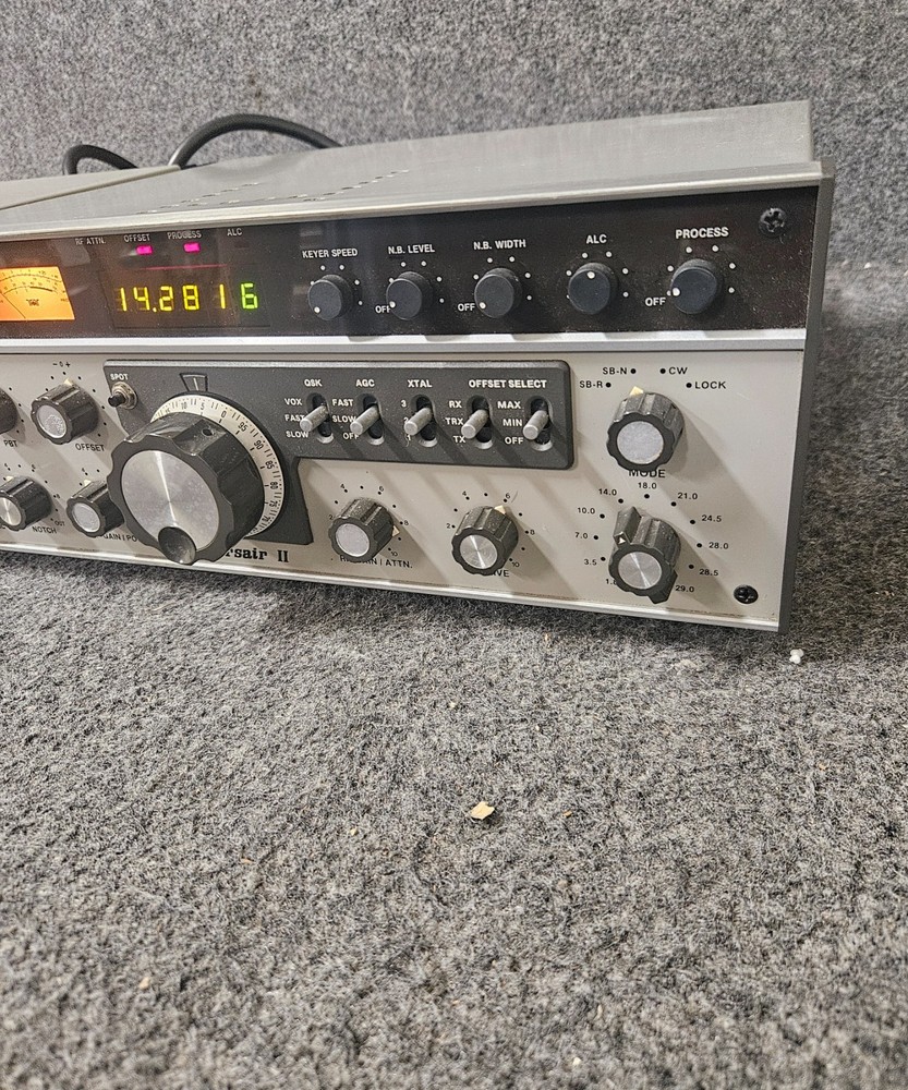 Ten-Tec 561 Corsair II HF Transceiver