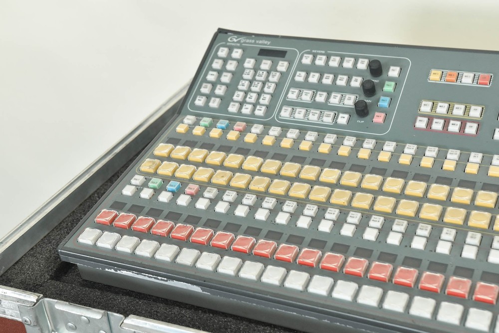 Grass Valley Kayak 2ME CP RC400 Control Panel with Case CG006EC