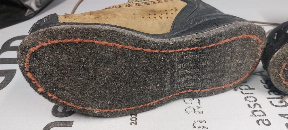 Simms guide boots felt sole with waders