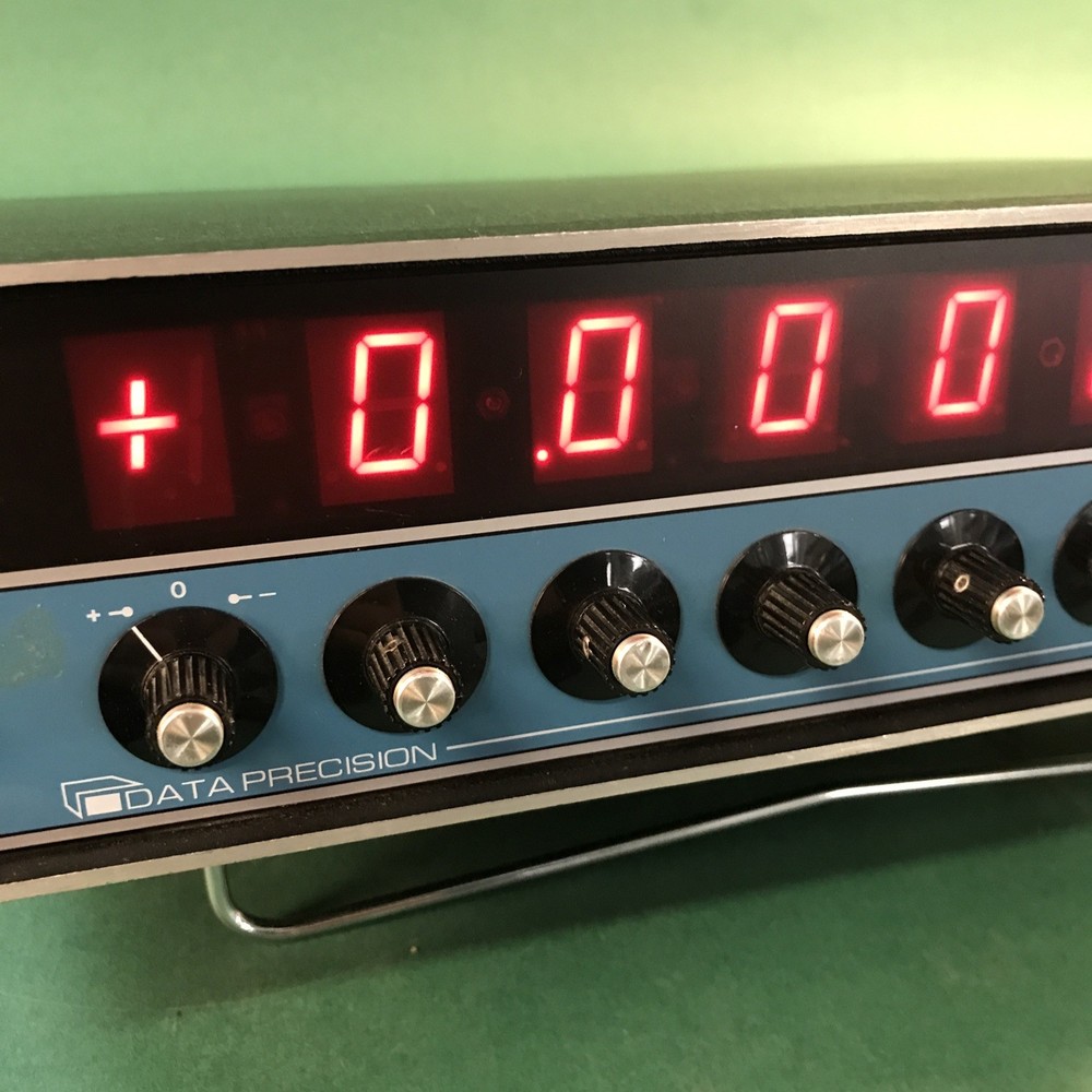 Data Precision 8200 Programmable DC Voltage Current Calibrator GPIB