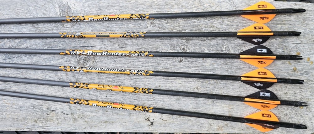 BEMAN ICS BOWHUNTER ARROWS SIZE 300 WITH CB INSERTS,  1 DZ,