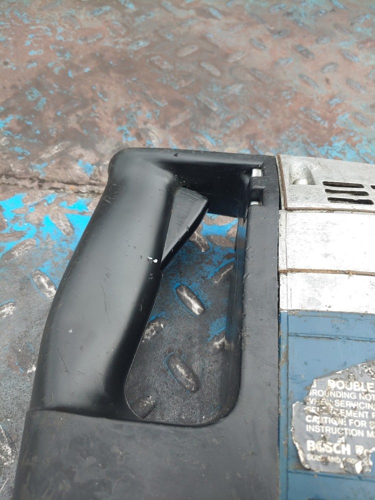 BOSCH 11202 DEMOLITION HAMMER 1-1/2". SPLINE. SERVICED.