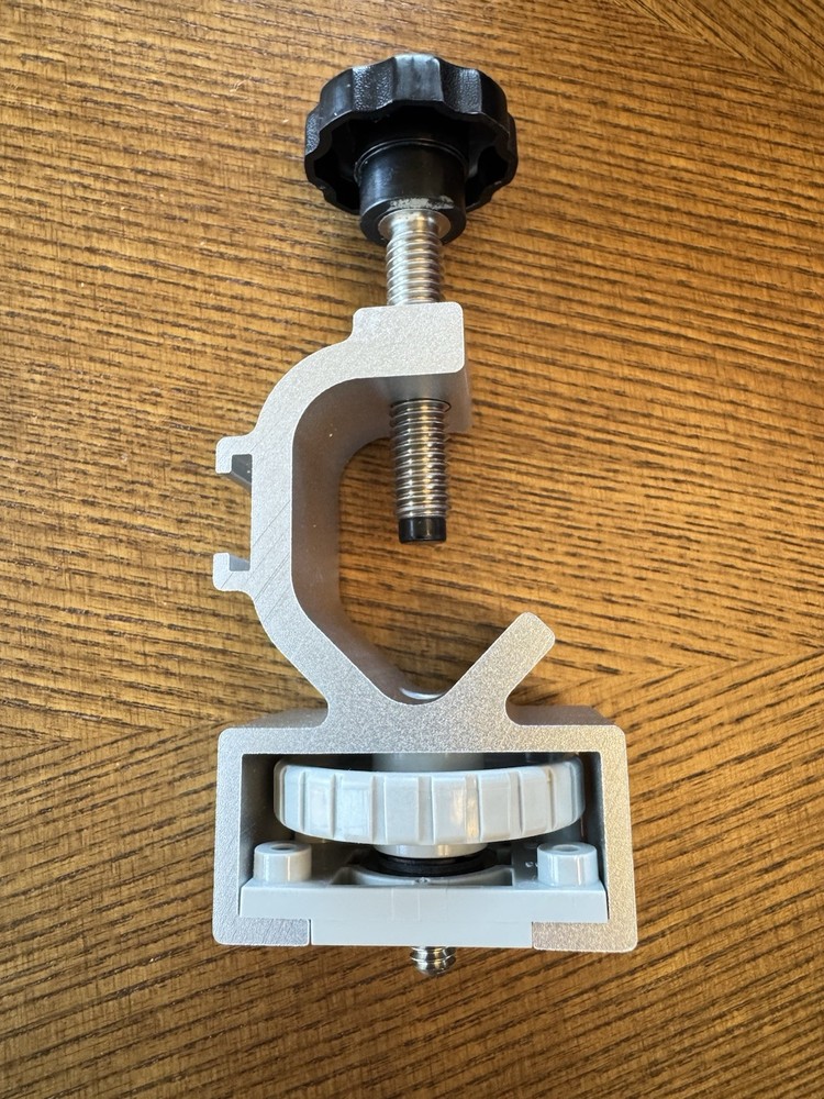 Zevex Moog Infinity Feeding Pump w/ Pole Clamp Adapter TI-MINI Backpack