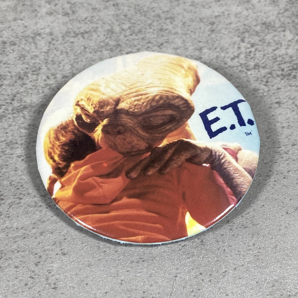 Vintage 1982 E.T.  ET The Extra Terrestrial Pin Pinback Button 2.25"