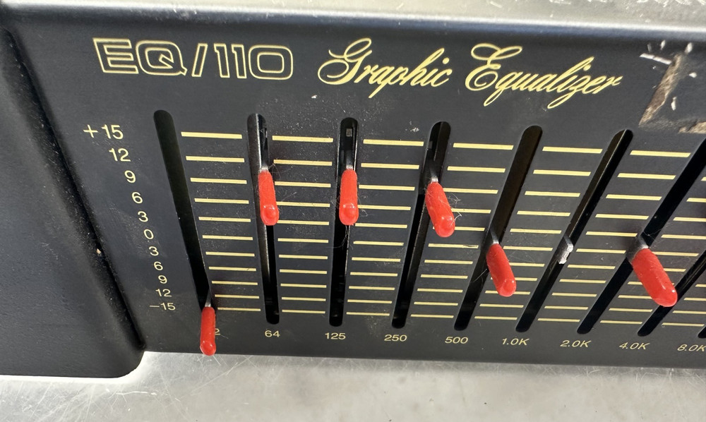 Biamp-10 band Equalizer Model EQ110