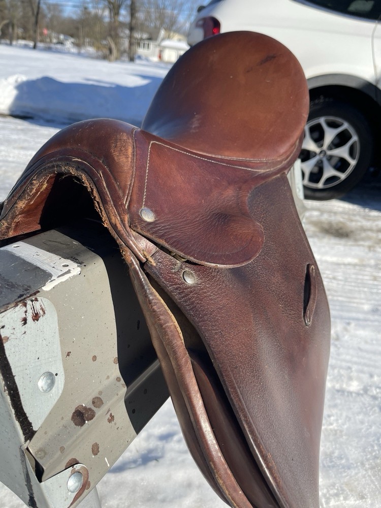 English Saddle