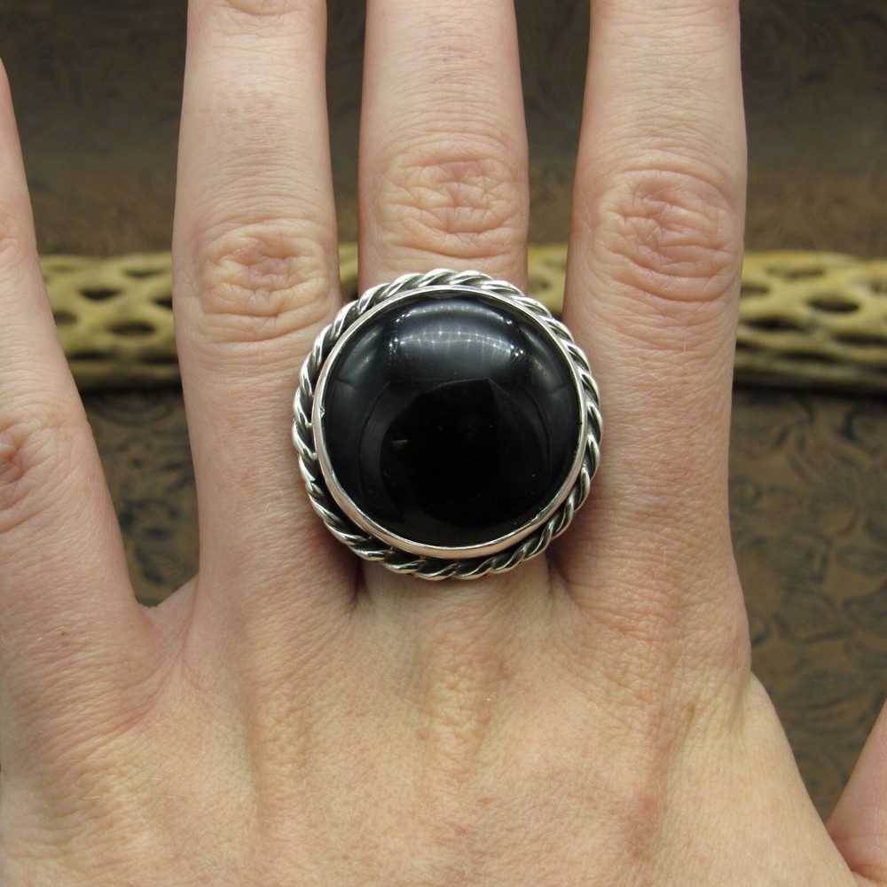 *Sterling Silver and Round Black Onyx Ring Size 8.5