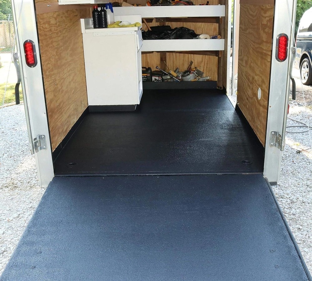 Non-Skid Trailer Coating, 1 Gal Black