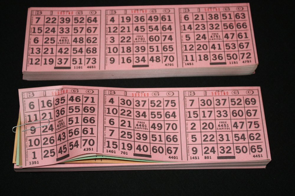 BINGO PAPER Cards Sheets 3 on 4 Pink Solid Horizontal - 50 pack