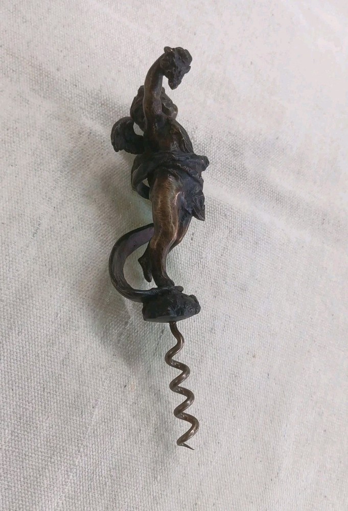 COLLECTABLE BRONZED CORKSCREW WITH WINGED CHERRUB HANDLE