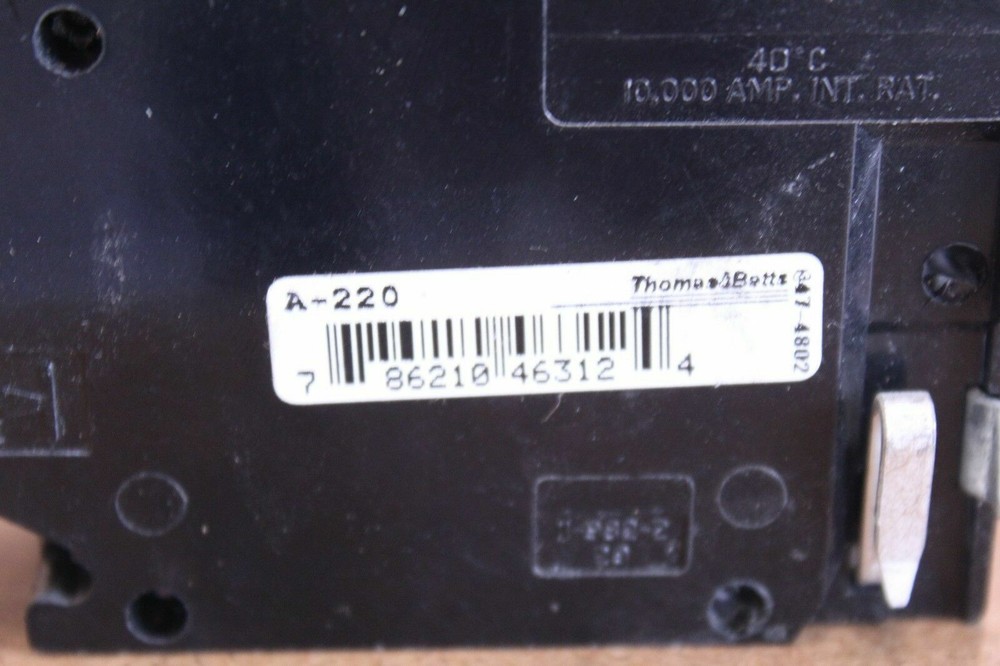 Thomas&Betts A-220 Circuit Breaker