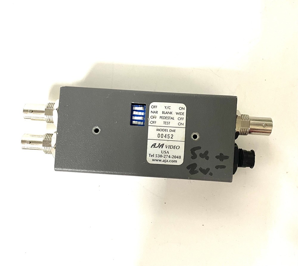 AJA D4E Digital to Analog Video Converter (Decoder)