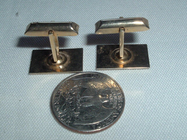 VINTAGE RECTANGULAR GOLD TONE BLACK ACCENT CUFF LINKS