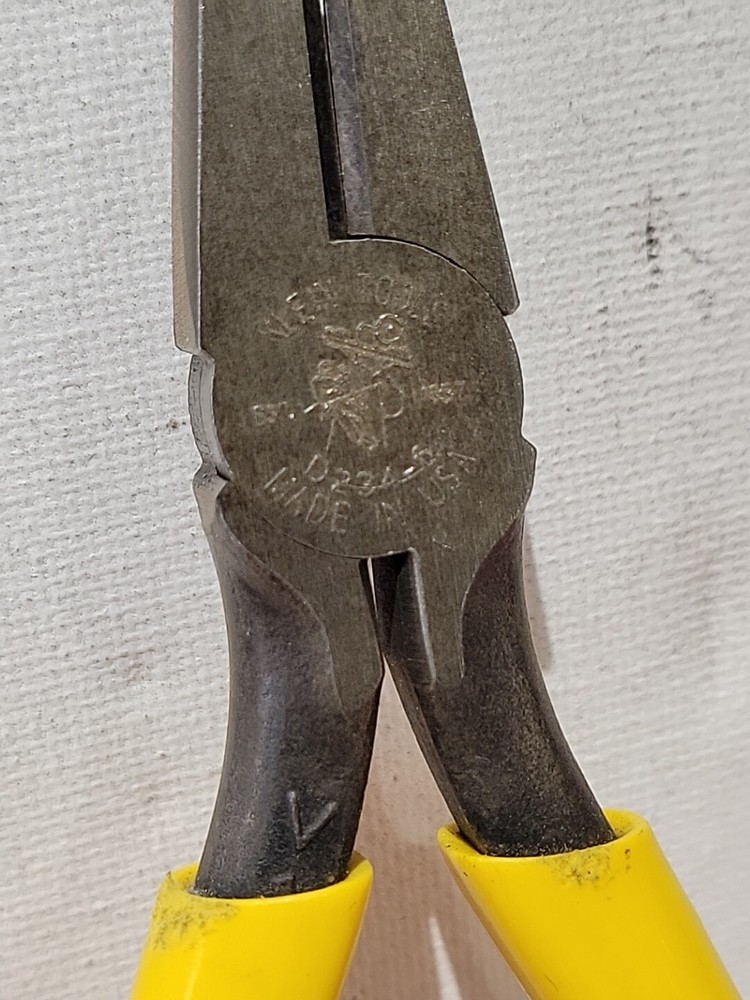 KLEIN TOOLS BELL SYSTEMS SPECIALTY PLIERS, D234-6