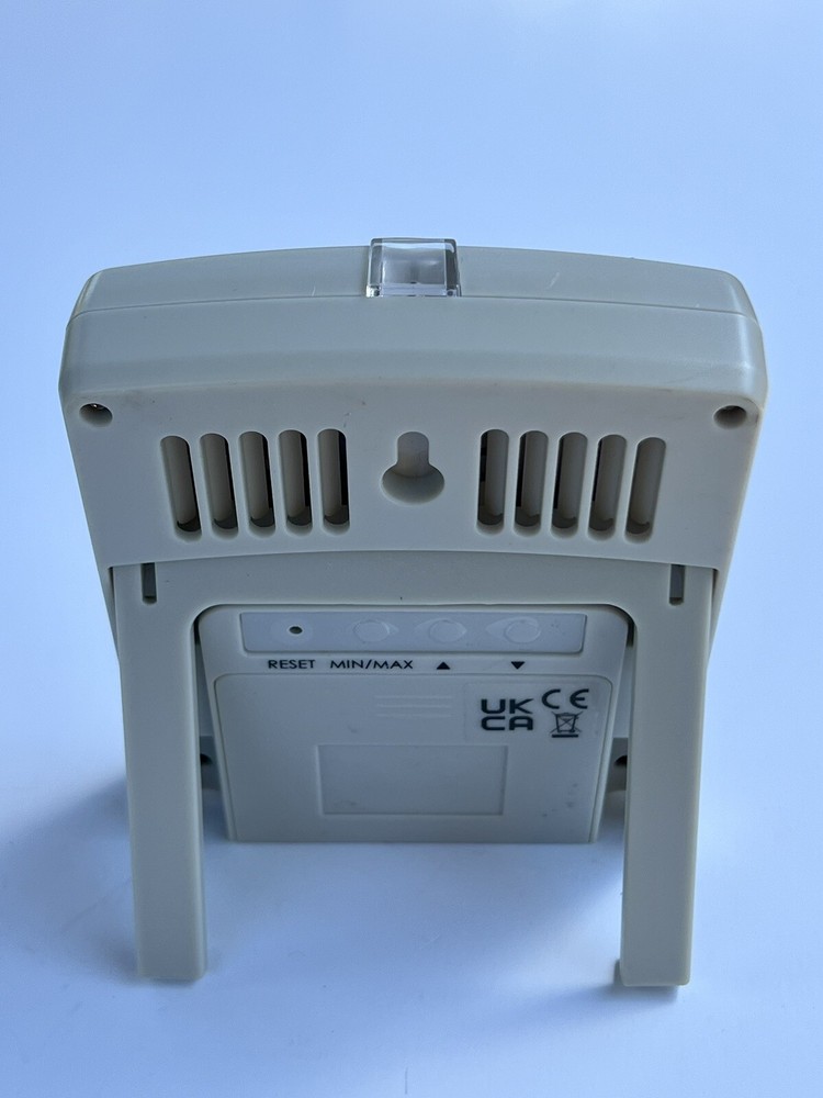 VWR 620-1965 Traceable Temperature and Humidity Data Logger With Memory Card