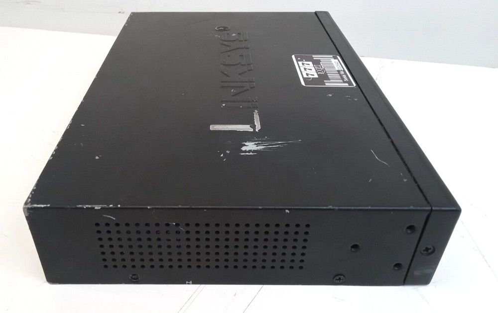 LINKSYS 24 PORT 10/100 ETHER SWITCH EF4124