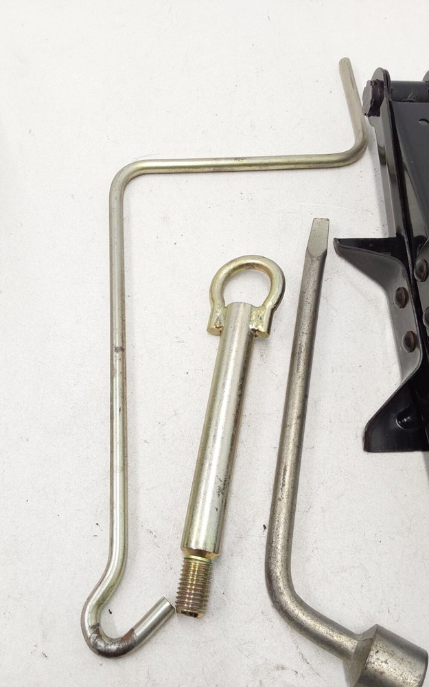 2004 Mazda 3 Tire changing kit Jack and Tools OEM