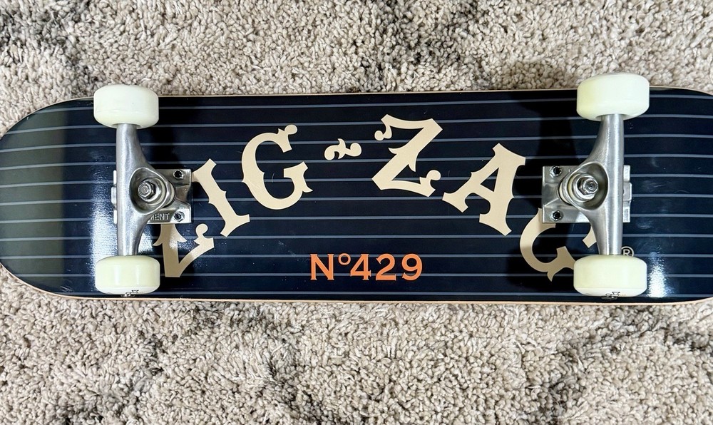 Element Zig-Zag N°429 Complete Skateboard w/ Element Trucks & Bones Wheels