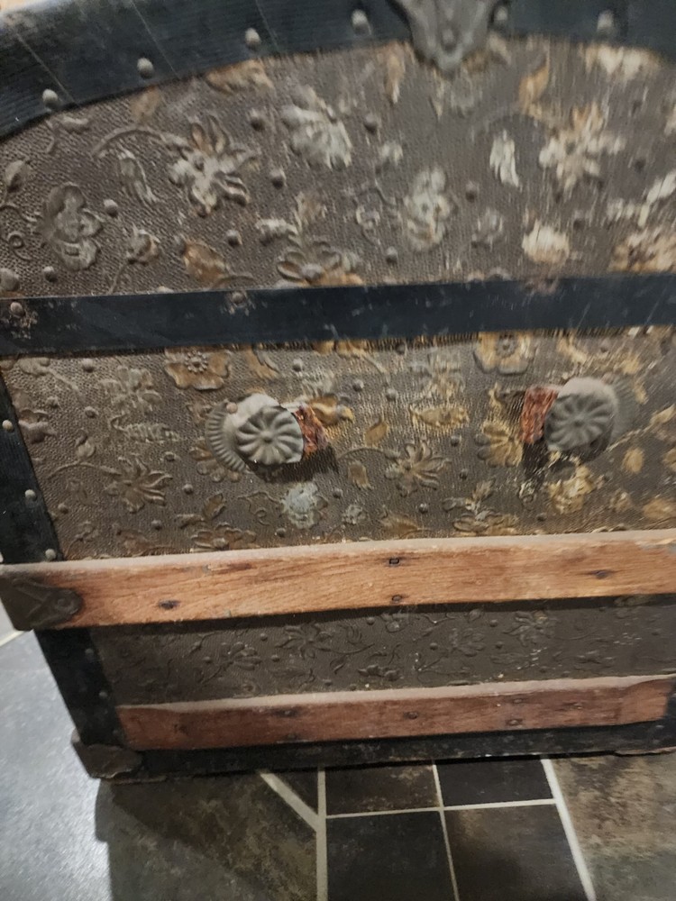 Antique Steamer Trunk With Wheels