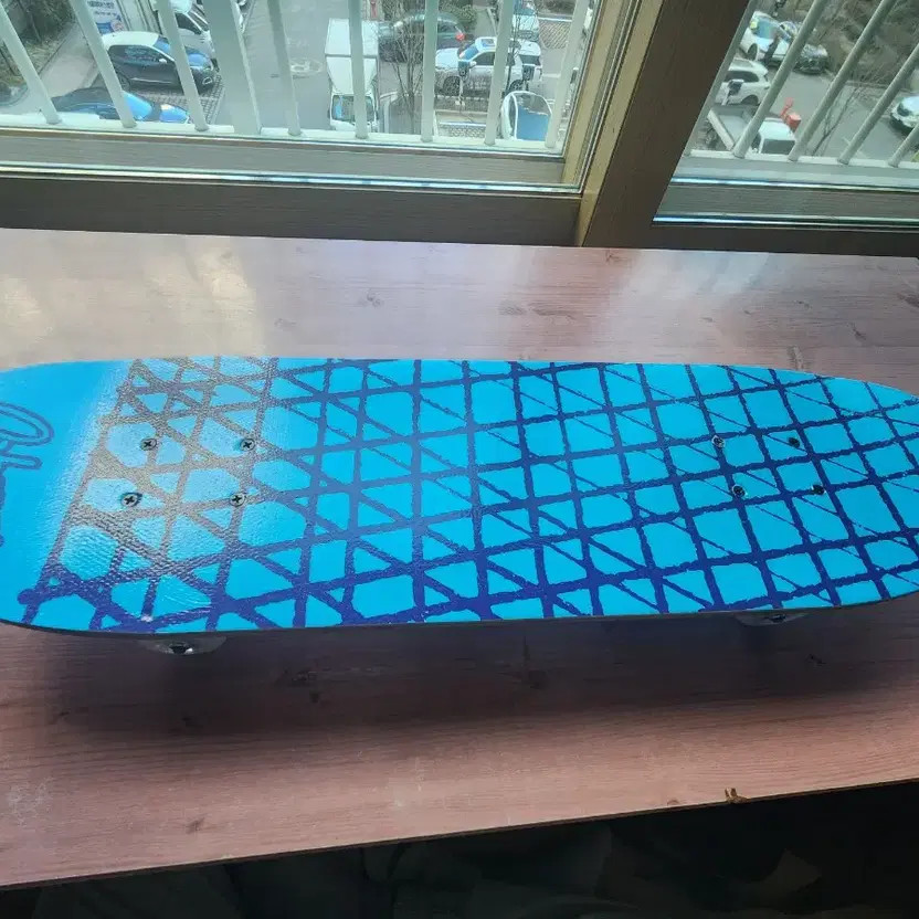 Ozbozz 28-inch Skateboard with Lights