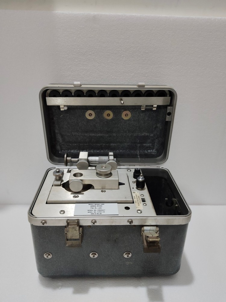 BENTLY NEVADA TK3-2E PORTABLE VIBRATION CALIBRATOR KIT MODEL:14700-02