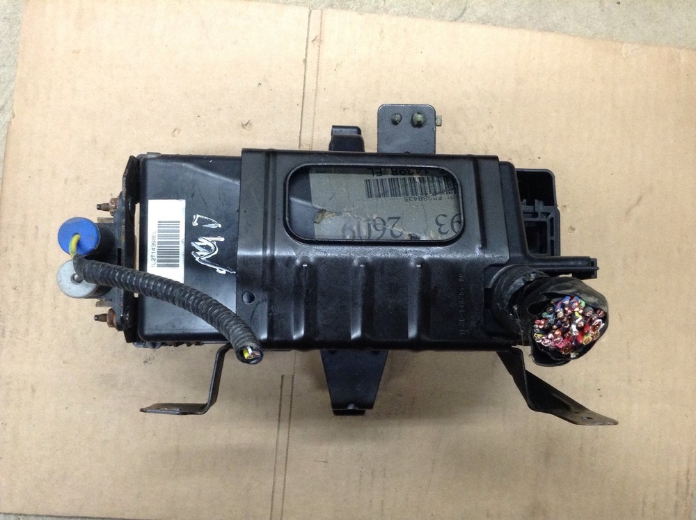 2002 Ford Explorer Fuse Box Block Engine Compartment Eddie Bauer