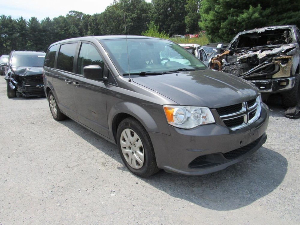 CARAVAN 2019 Glove Box 1068844