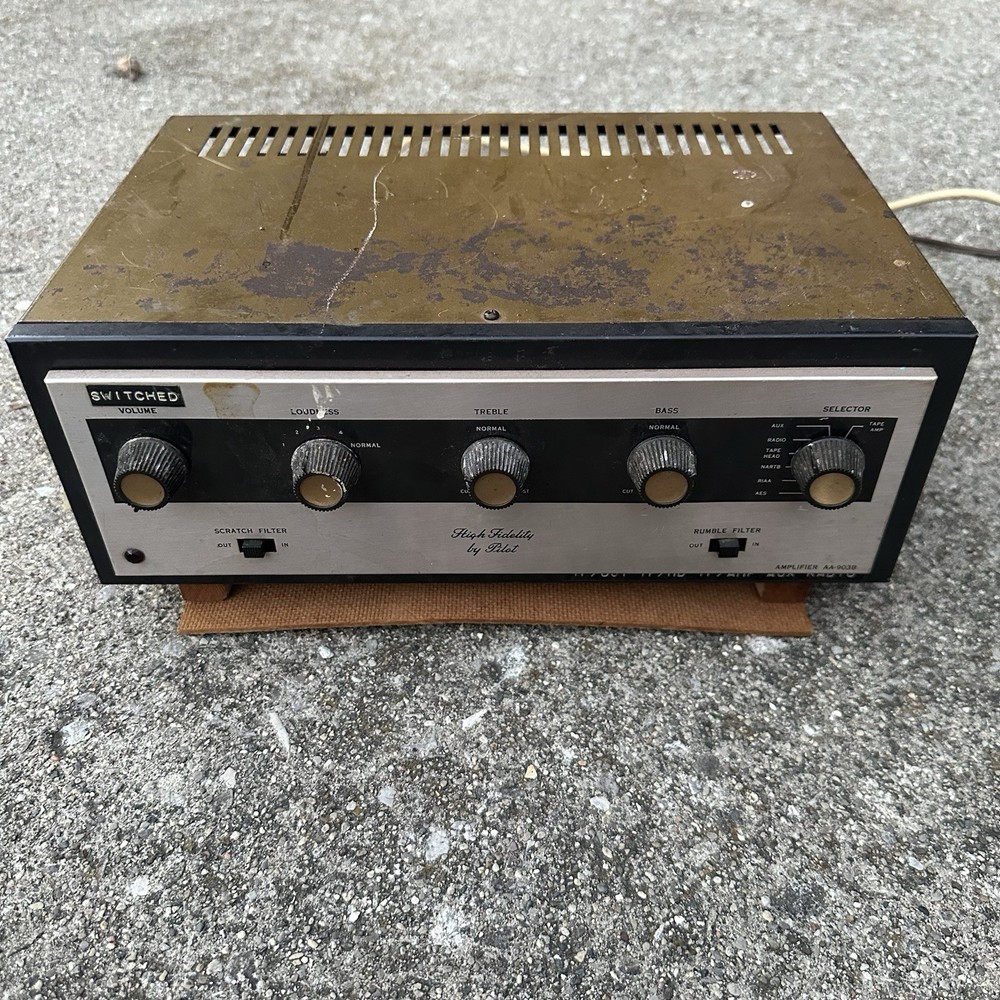 Pilot AA-903B tube amplifier, Pushpull EL84, ECC83