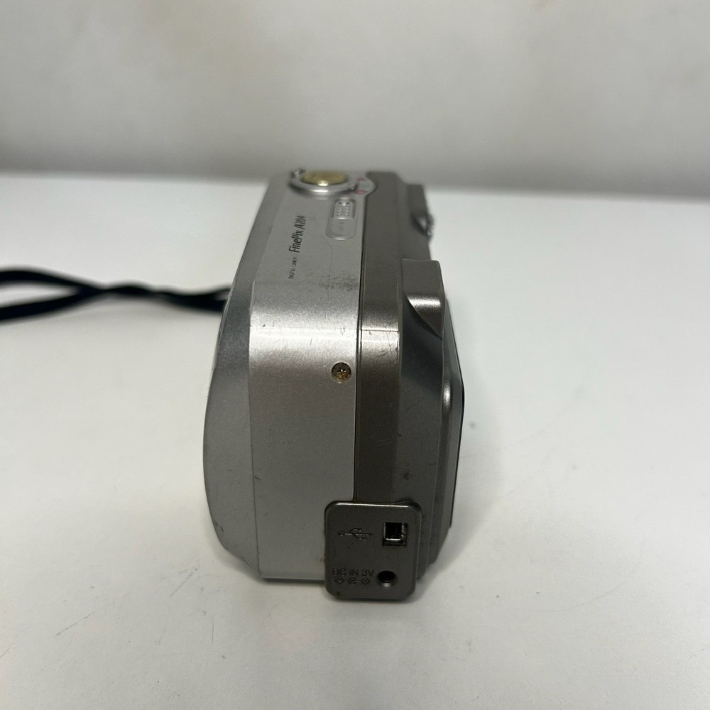 Fujifilm Digital Camera FinePix A204 2.0MP Silver - Tested