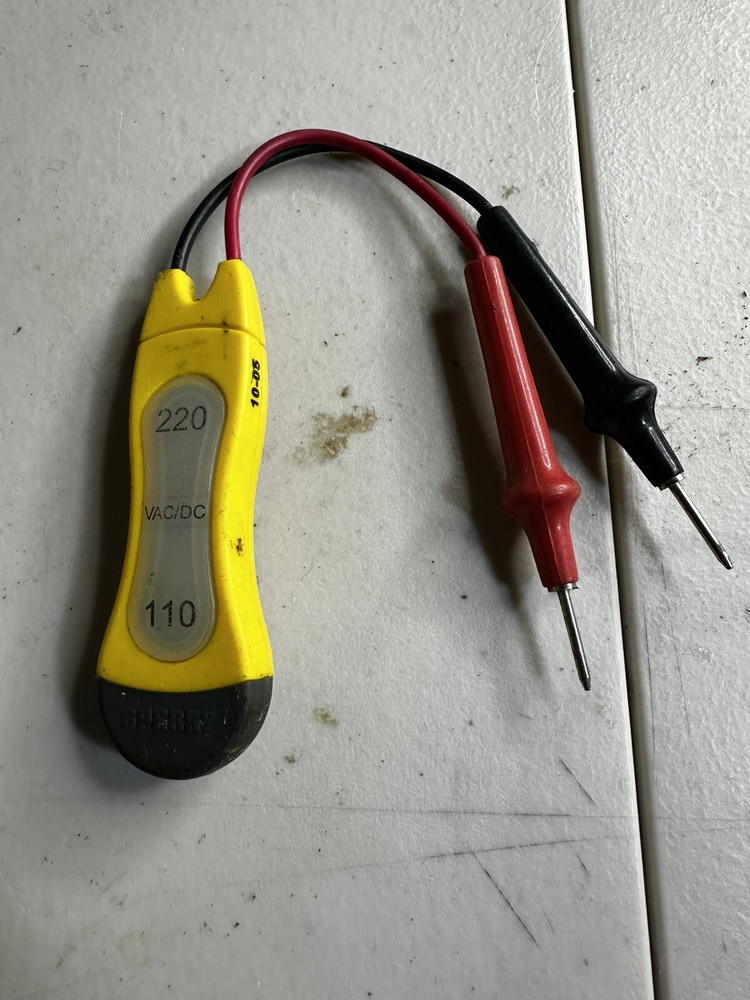 SPERRY INSTRUMENTS 2-RANGE VOLTAGE TESTER HET202 110-220 V AC/DC. USED