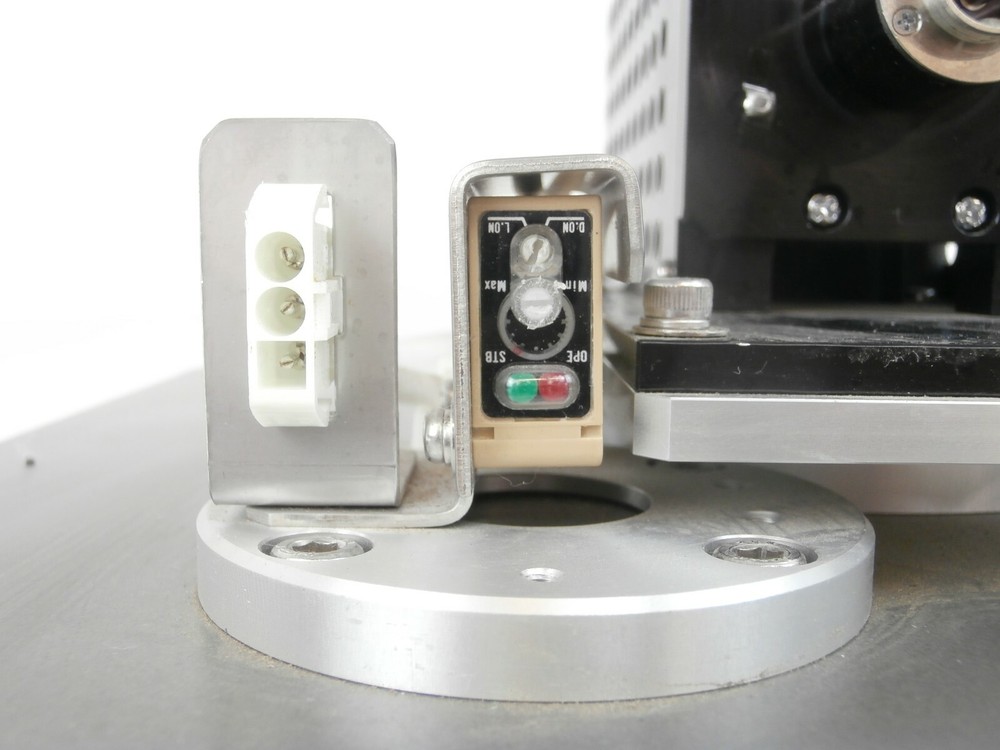 Yaskawa Electric V0SH Prealigner Optical Sensor Assembly TEL UNITY II Working