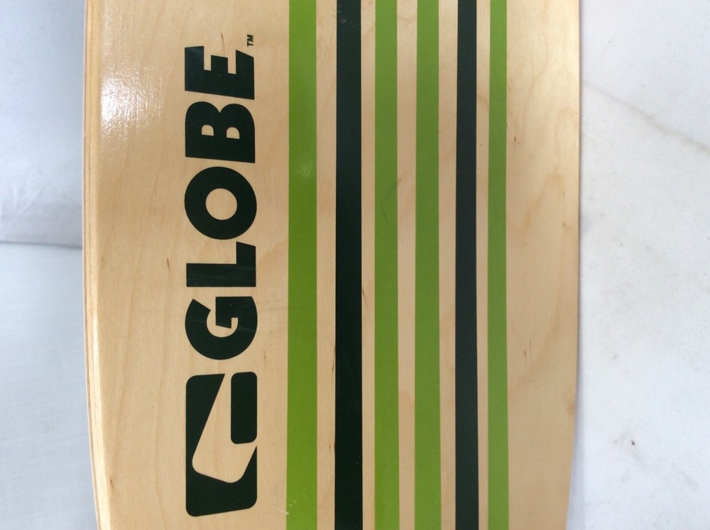 Globe longboard Slant trucks, Globe wheels, Globe grip tape, complete.