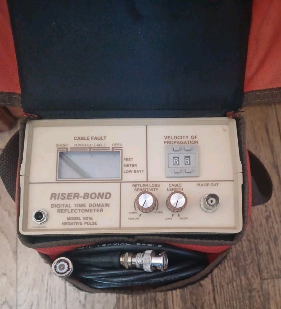 Riser Bond 921E Negative Pulse Digital Time Domain Reflectometer 921E