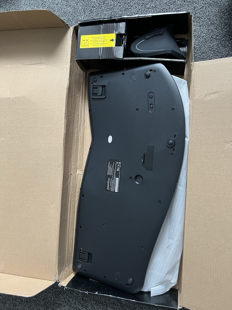 Perixx PERIDUO-605 Wireless Ergonomic Keyboard and Vertical Mouse