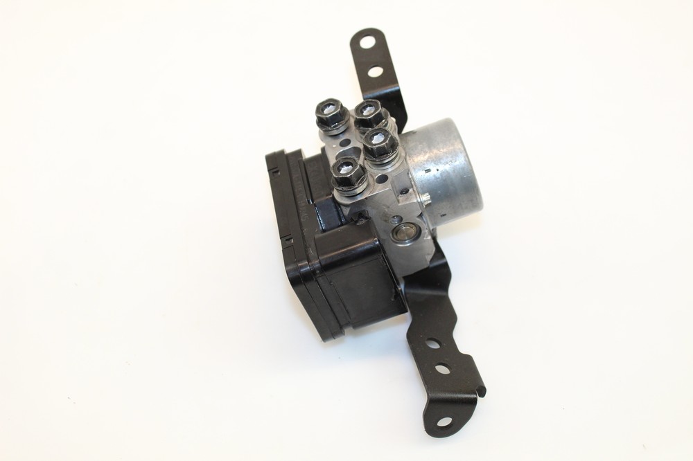 2018 2019 Kawasaki Ninja 400 Oem Abs Pump Unit Module H8