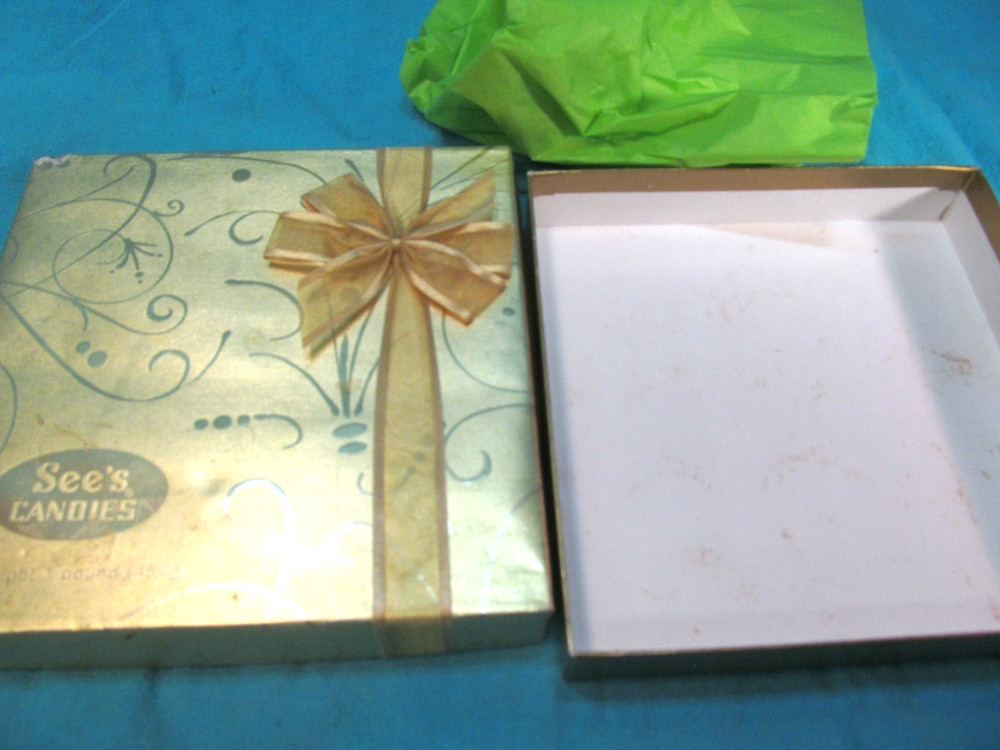 EMPTY GOLD SEE'S CANDIES BOX WITH RIBBON BOW 1 POUND