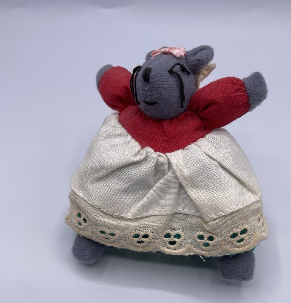 Vintage Handmade Fabric Mouse Pin Cushion