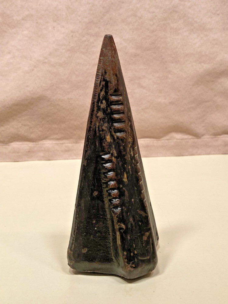 4lb Diamond-shaped splitting wedge