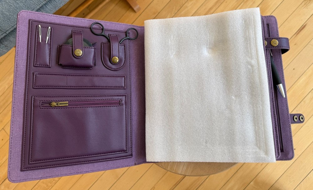 NEW DELLA Q, MAKERS HOOK & NEEDLE NOTEBOOK, PLUM, $152.00 RETAIL!!