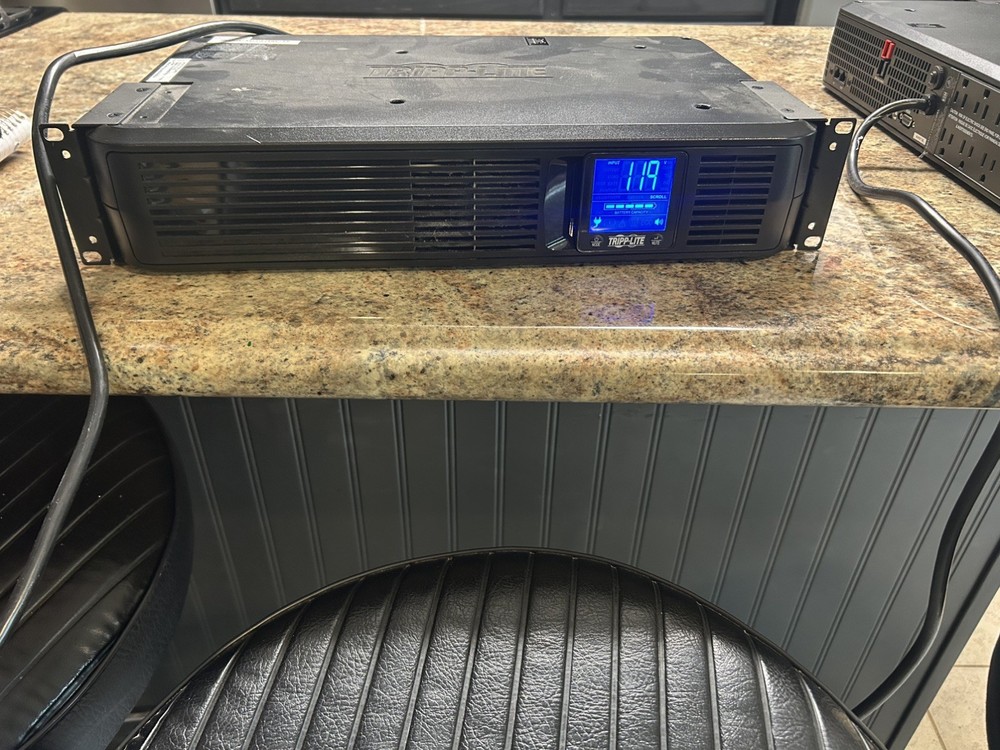 Tripp-lite Smart 1500 LCD