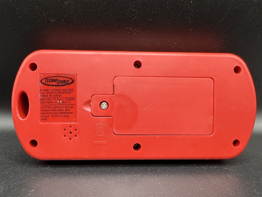 Justice League LCD Handheld Electronic Video Game Techno Source Tested 2005