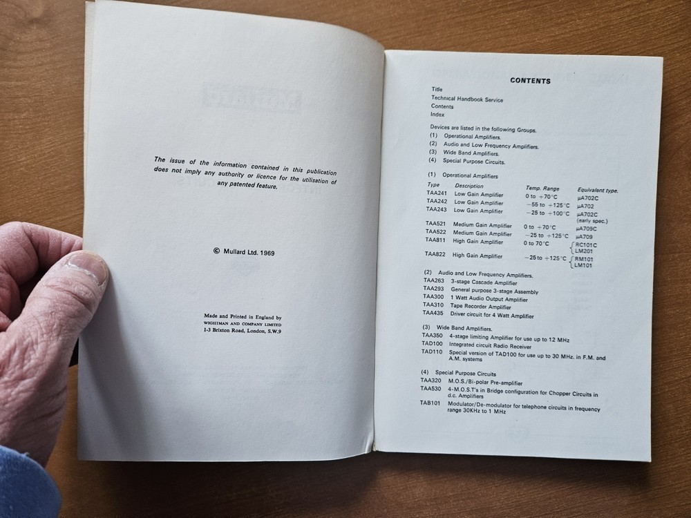 1969 Mullard Data Sheets: Linear Integrated Circuits