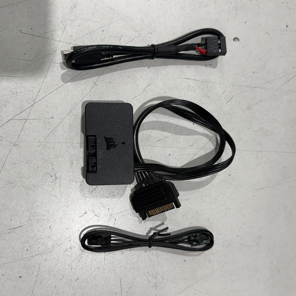 Corsair Lighting Node Pro (CL-9011109-WW) with USB Cable