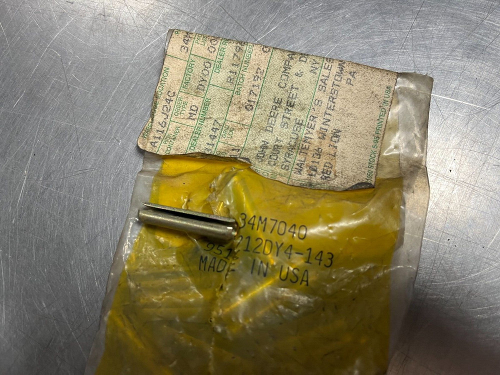 34M7040 OEM John Deere Spring Pin